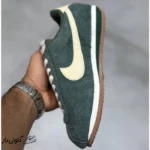 کتونی خارجی زنانه نایک کورتز سبز تیره کرم Nike Cortez Vintage Green Gum FJ2530-301