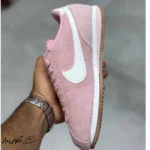 کتونی خارجی زنانه نایک کورتز صورتی سفید Nike Cortez Vintage Pink Foam FJ2530-600