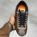 کتونی خارجی زنانه نایک کورتز قهوه‌ای مشکی ولوت Nike Cortez ’23 Velvet Brown FJ5180-200
