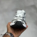 کتونی خارجی زنانه نیوبالانس 740 سفید نقره‌ای متالیک سرمه‌ای New Balance 740v2 White Shadow Grey Navy U740WN2