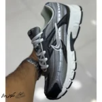 کتونی خارجی یونیسکس نایک اینیشیتور نقره‌ای خاکستری مشکی سفید Nike Initiator Anthracite Metallic Cool Grey IB3083-001